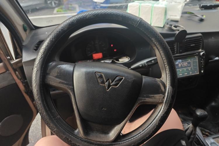 Used Wuling Rongguang 2015 1.2L S Base Model CNG Steering Wheel