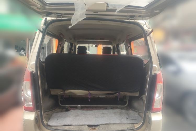 Used Wuling Rongguang 2015 1.2L S Base Model CNG Trunk