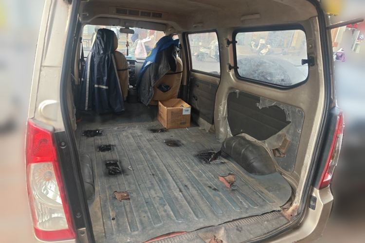 Used Wuling Rongguang 2015 1.2L S Base Model CNG Trunk