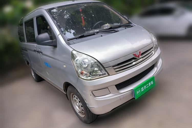 Used Wuling Rongguang 2015 1.2L S Base Model CNG Front Right 45 Deg