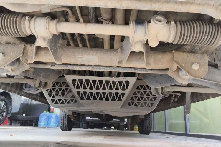 Used Wuling Rongguang 2015 1.2L S Standard CNG Model Chassis Front