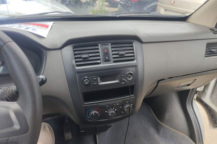 Used Wuling Rongguang 2015 1.2L S Base Model CNG Audio And AC Panel