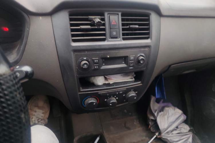 Used Wuling Rongguang 2015 1.2L S Base Model CNG Audio And AC Panel