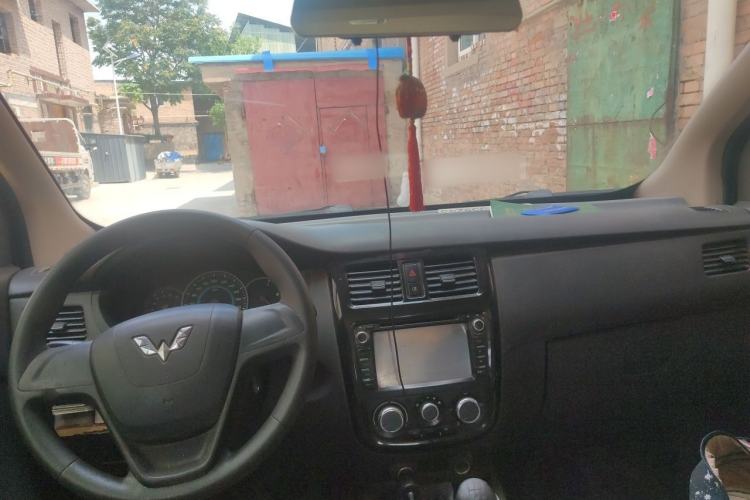 Used Wuling Rongguang 2015 1.2L S Standard CNG Model Center Console