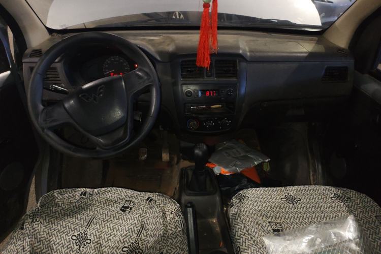 Used Wuling Rongguang 2015 1.2L S Base Model CNG Center Console