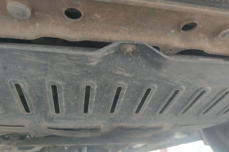 Used Wuling Rongguang 2015 1.2L S Standard CNG Model Chassis Front