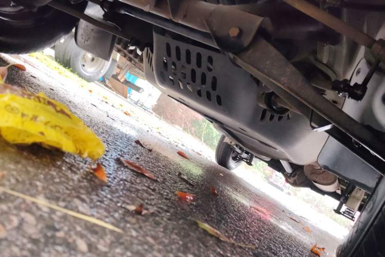 Used Wuling Rongguang 2015 1.2L S Base Model CNG Chassis Front Left
