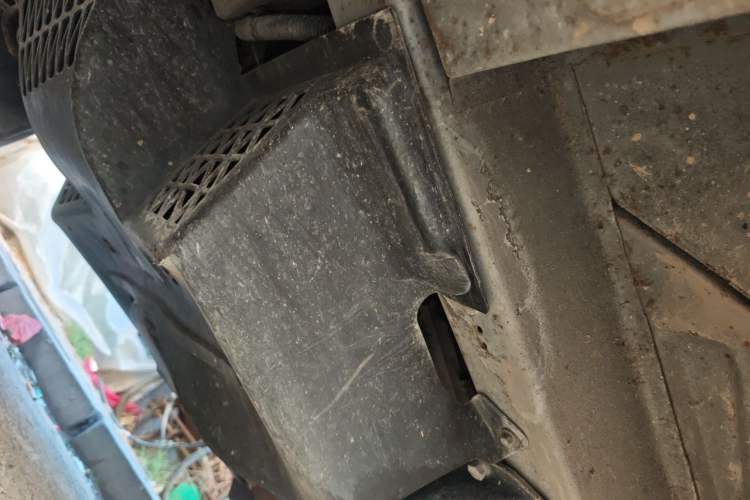 Used Wuling Rongguang 2015 1.2L S Base Model CNG Chassis Front Left