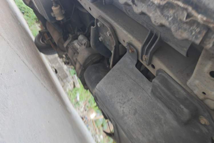 Used Wuling Rongguang 2015 1.2L S Base Model CNG Chassis Front Right