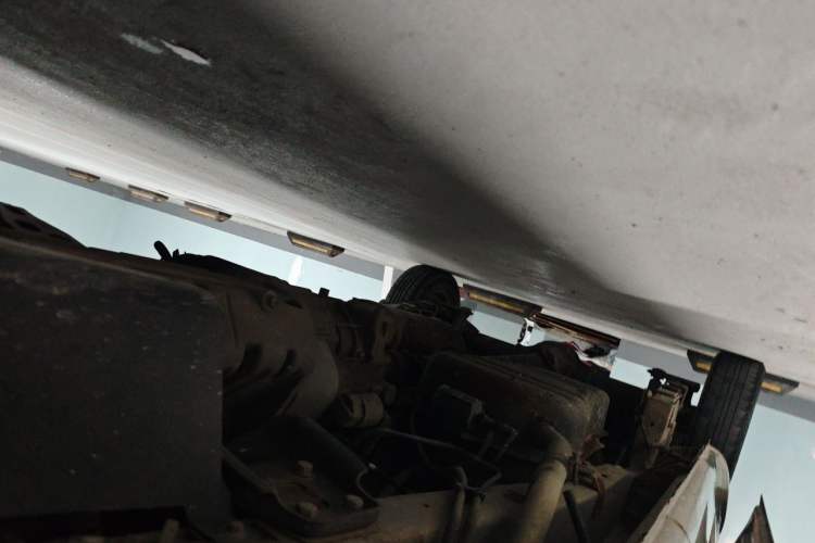 Used Wuling Rongguang  Chassis Front Right