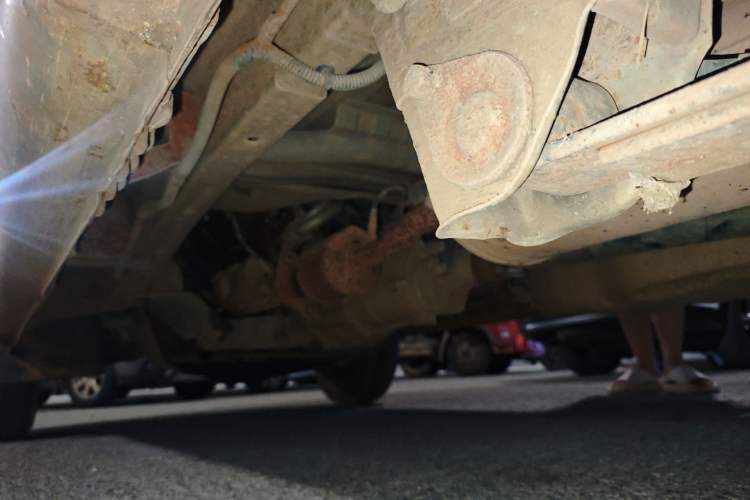 Used Wuling Rongguang 2015 1.2L S Base Model CNG Chassis Rear Left