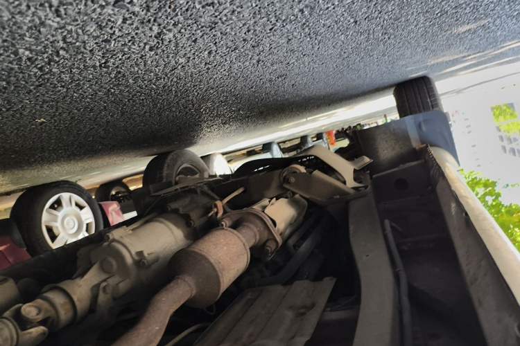 Used Wuling Rongguang  Chassis Rear Left