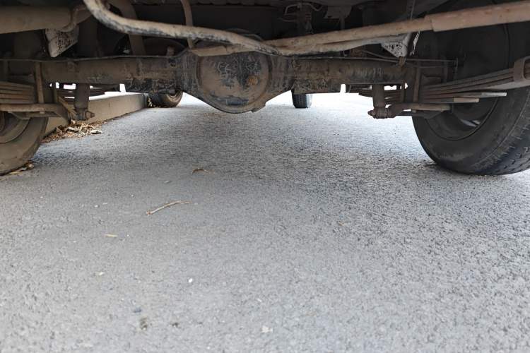 Used Wuling Rongguang 2015 1.2L S Base Model CNG Chassis Rear