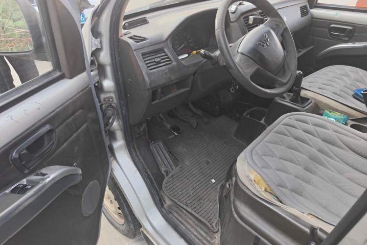 Used Wuling Rongguang 2015 1.2L S Base Model CNG Driver Seat