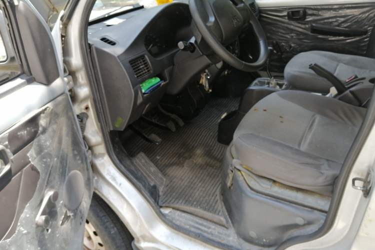 Used Wuling Rongguang 2015 1.2L S Base Model CNG Driver Seat