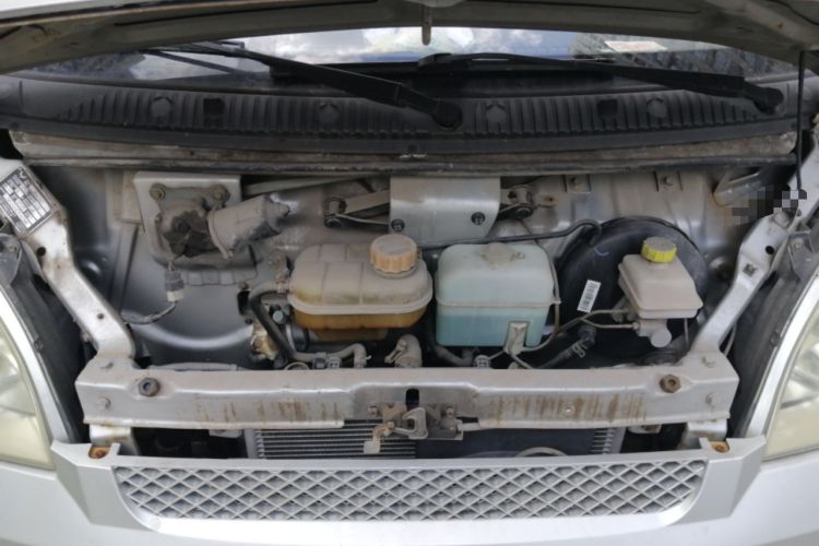 Used Wuling Rongguang 2015 1.2L S Base Model CNG Engine Bay