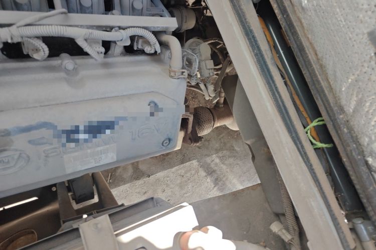 Used Wuling Rongguang  Engine Bay Left