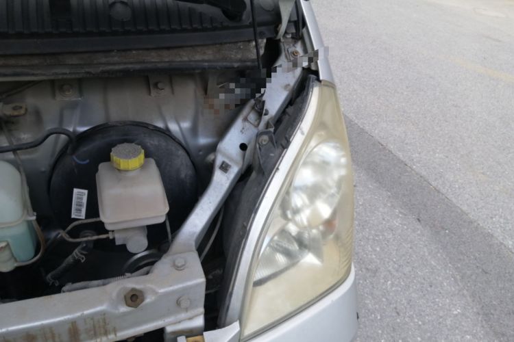 Used Wuling Rongguang 2015 1.2L S Base Model CNG Engine Bay Left