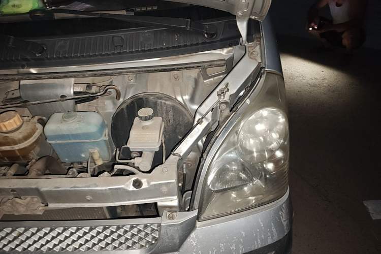Used Wuling Rongguang  Engine Bay Left