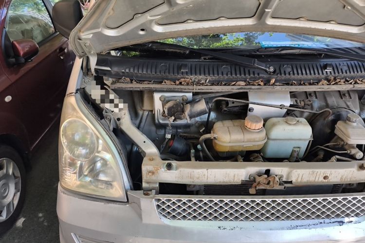 Used Wuling Rongguang  Engine Bay Right