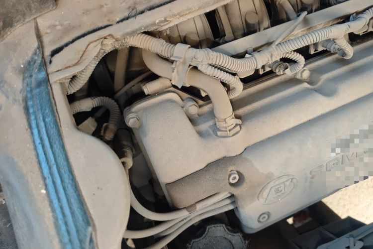 Used Wuling Rongguang 2015 1.2L S Base Model CNG Engine Bay Right
