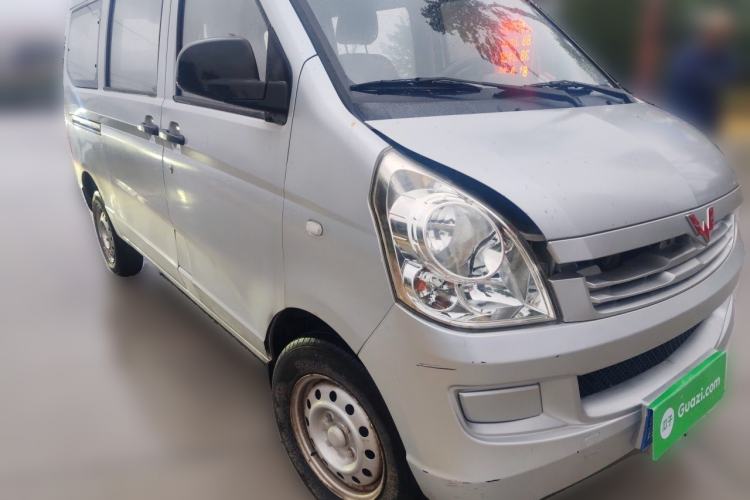 Used Wuling Rongguang 2015 1.2L S Base Model CNG Front Right 45 Deg