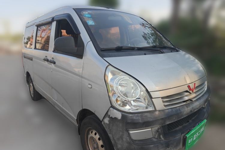 Used Wuling Rongguang 2015 1.2L S Base Model CNG Front Right 45 Deg
