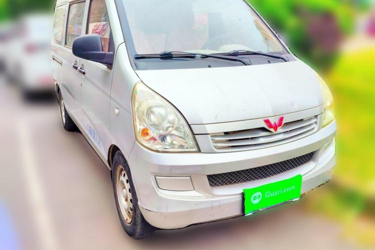 Used Wuling Rongguang 2015 1.2L S Base Model CNG Front Right 45 Deg