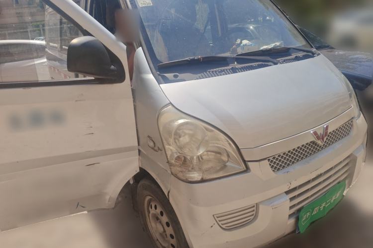 Used Wuling Rongguang  Front Right 45 Deg