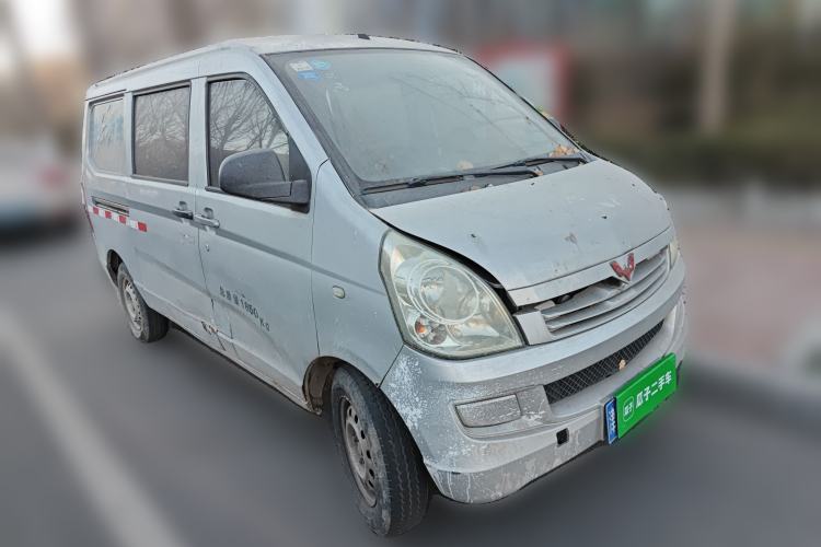 Used Wuling Rongguang 2015 1.2L S Base Model CNG Front Right 45 Deg