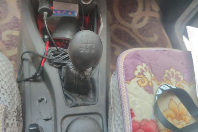 Used Wuling Rongguang 2015 1.2L S Standard CNG Model Gear Lever