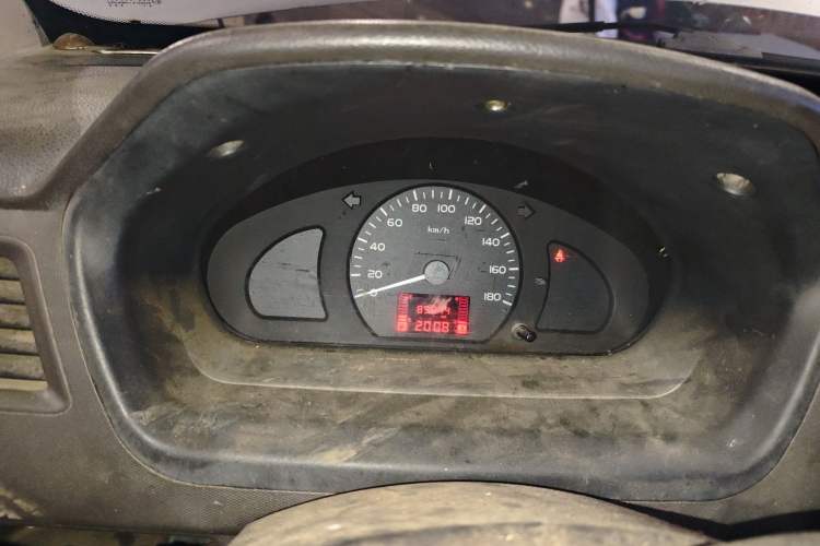 Used Wuling Rongguang 2015 1.2L S Base Model CNG Instrument Cluster