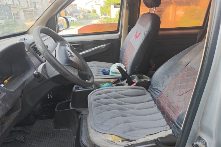 Used Wuling Rongguang 2015 1.2L S Base Model CNG Left Front Seat