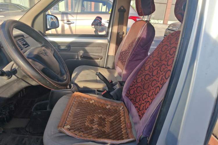 Used Wuling Rongguang 2015 1.2L S Base Model CNG Left Front Seat