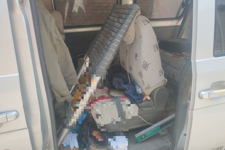 Used Wuling Rongguang 2015 1.2L S Standard CNG Model Left Rear Seat