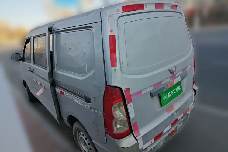 Used Wuling Rongguang 2015 1.2L S Base Model CNG Rear Left 45 Deg
