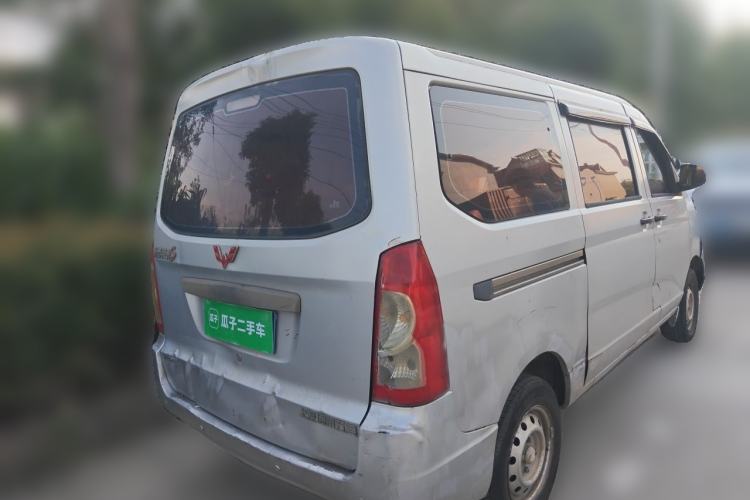 Used Wuling Rongguang 2015 1.2L S Base Model CNG Rear Right 45 Deg