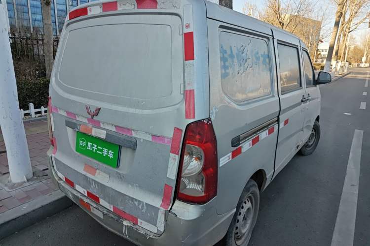 Used Wuling Rongguang 2015 1.2L S Base Model CNG Rear Right 45 Deg
