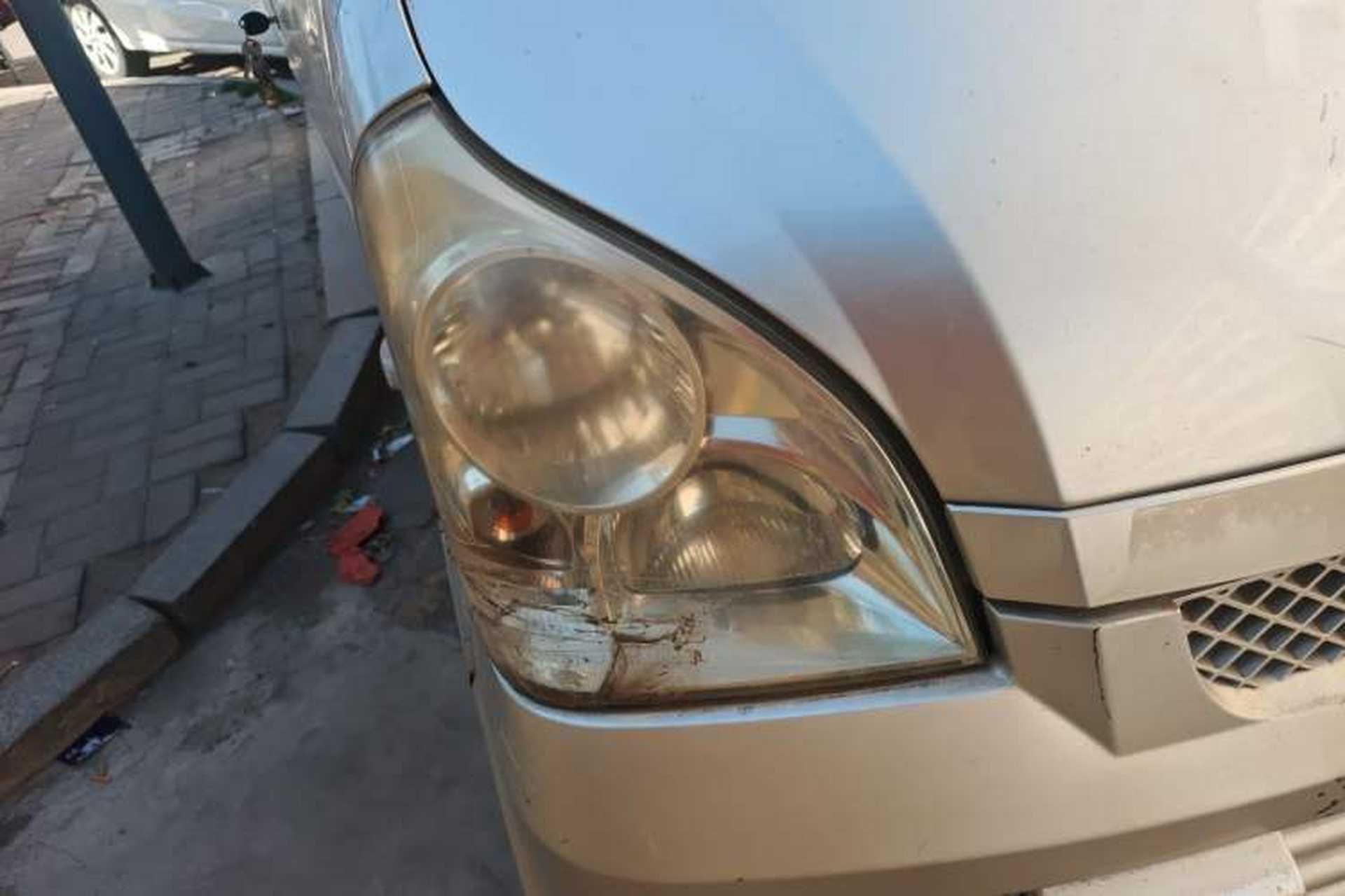 Used Wuling Rongguang 2015 1.2L S Base Model CNG Right Front Headlight
