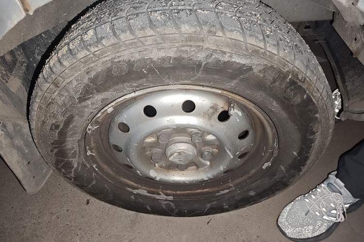 Used Wuling Rongguang  Right Front Wheel Hub