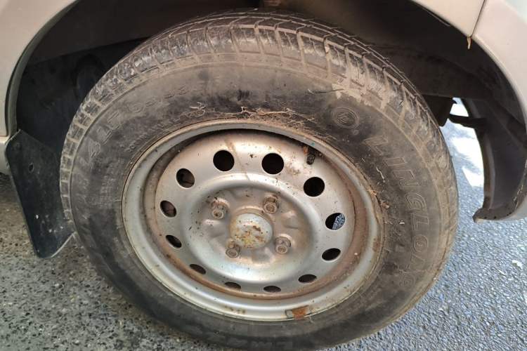 Used Wuling Rongguang  Right Front Wheel Hub