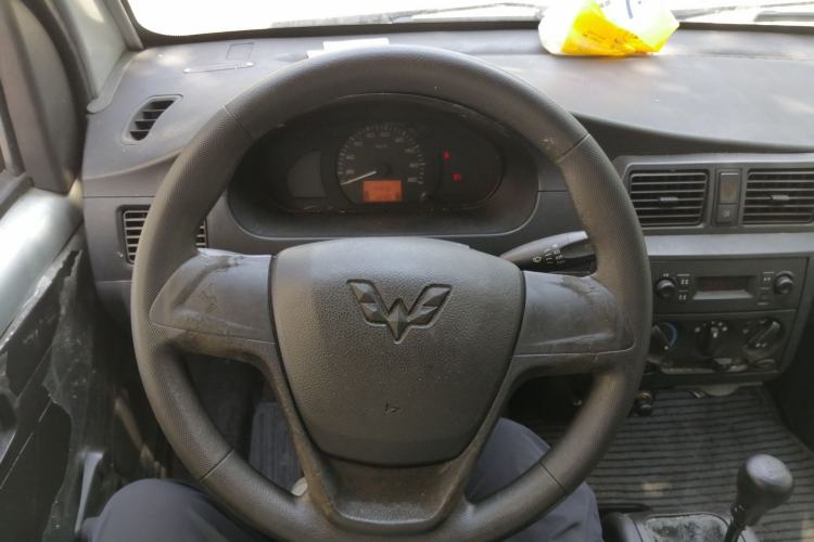 Used Wuling Rongguang 2015 1.2L S Base Model CNG Steering Wheel
