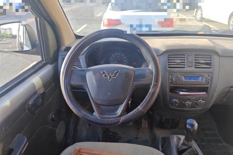 Used Wuling Rongguang 2015 1.2L S Base Model CNG Steering Wheel