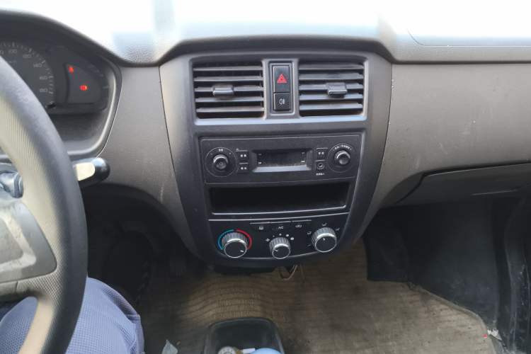 Used Wuling Rongguang 2015 1.2L S Base Model CNG Audio And AC Panel