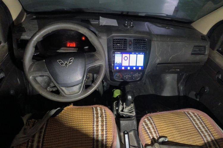 Used Wuling Rongguang 2015 1.2L S Base Model CNG Center Console