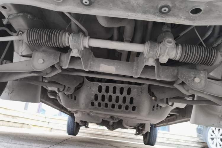 Used Wuling Rongguang 2015 1.2L S Base Model CNG Chassis Front