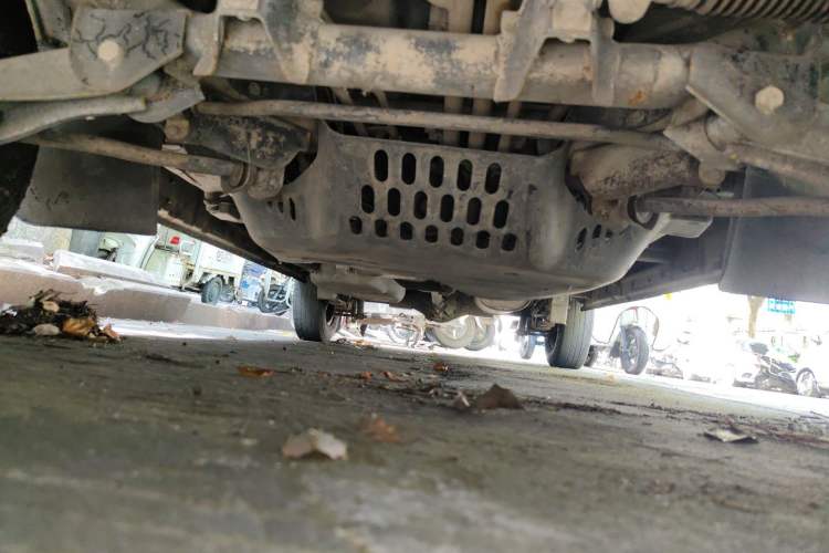 Used Wuling Rongguang 2015 1.2L S Base Model CNG Chassis Front
