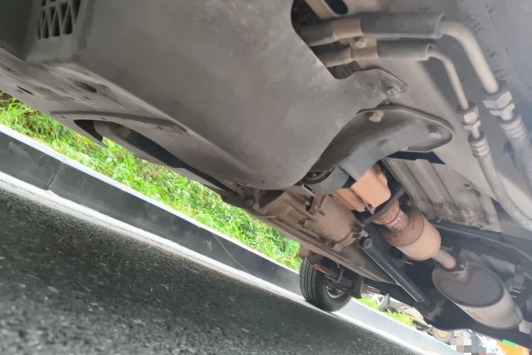 Used Wuling Rongguang 2015 1.2L S Base Model CNG Chassis Front Left