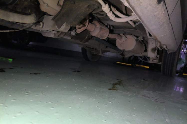 Used Wuling Rongguang 2015 1.2L S Base Model CNG Chassis Front Left