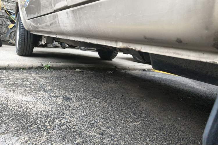 Used Wuling Rongguang 2015 1.2L S Base Model CNG Chassis Front Right